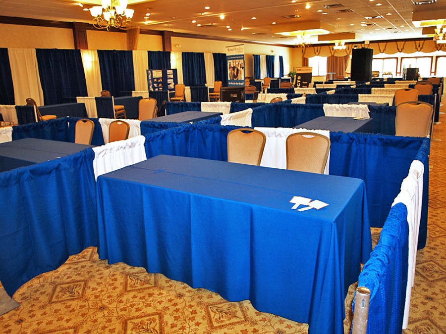 Trade show boothing & linens rentals